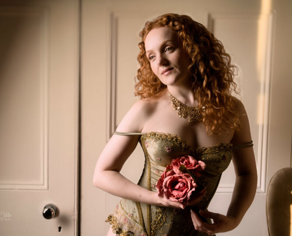 Creative Boudoir Portraiture: Unveiling Artisan Elegance